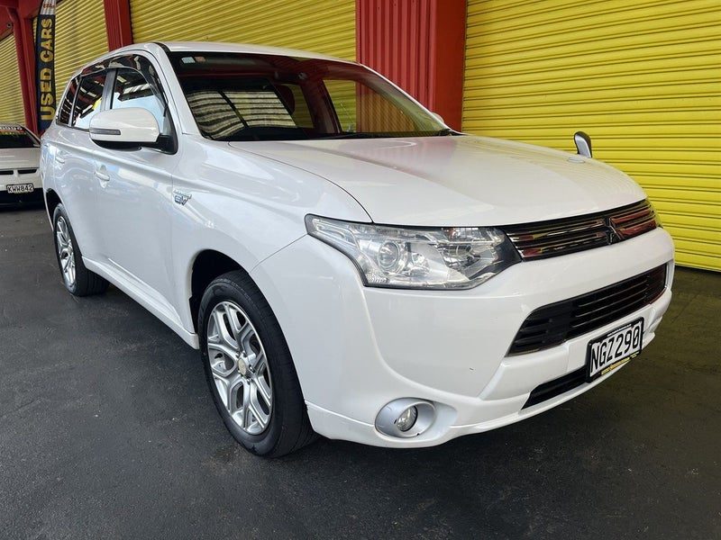 2013 Mitsubishi Outlander PHEV