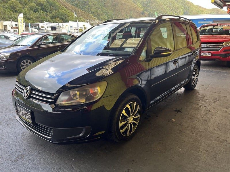 2011 Volkswagen Touran TSI, photo 3