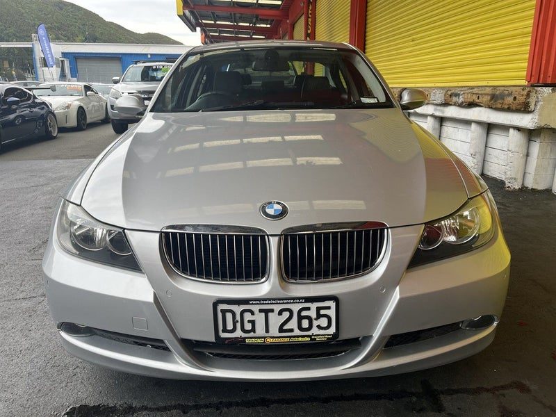 2006 BMW 325i E90, photo 2
