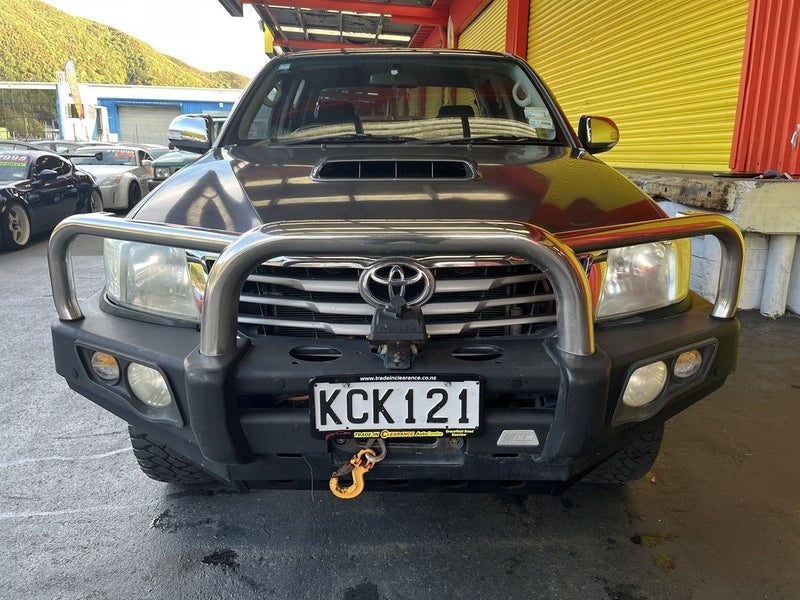 2014 Toyota Hilux SR5, photo 2