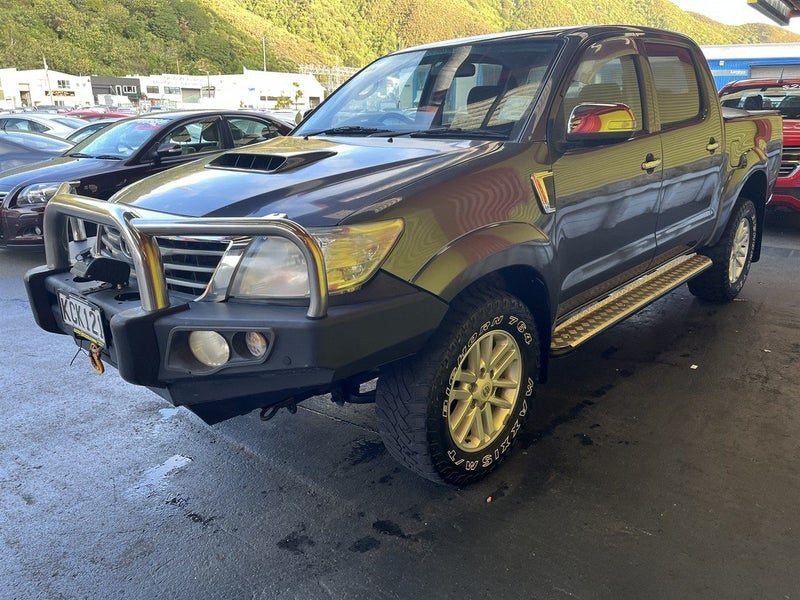 2014 Toyota Hilux SR5, photo 3
