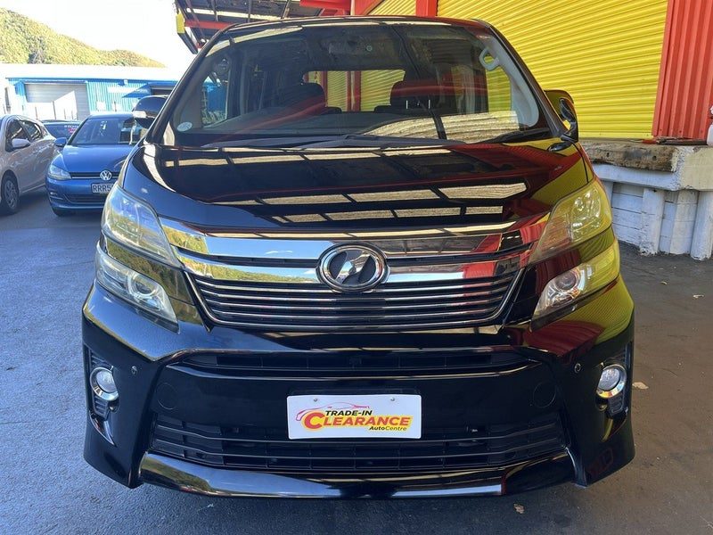 2012 Toyota Vellfire, photo 2