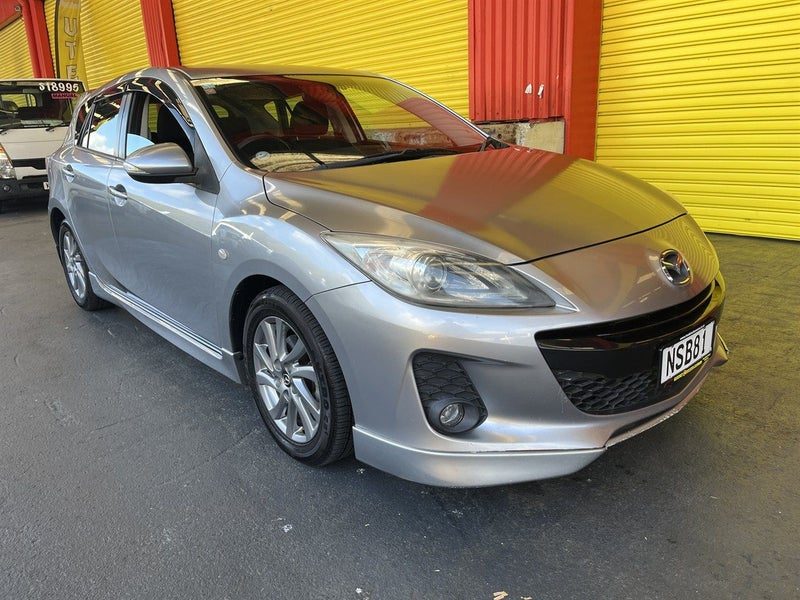 2013 Mazda Axela 1.5ltr PETROL