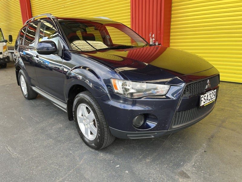 2010 Mitsubishi Outlander 2.4P LS