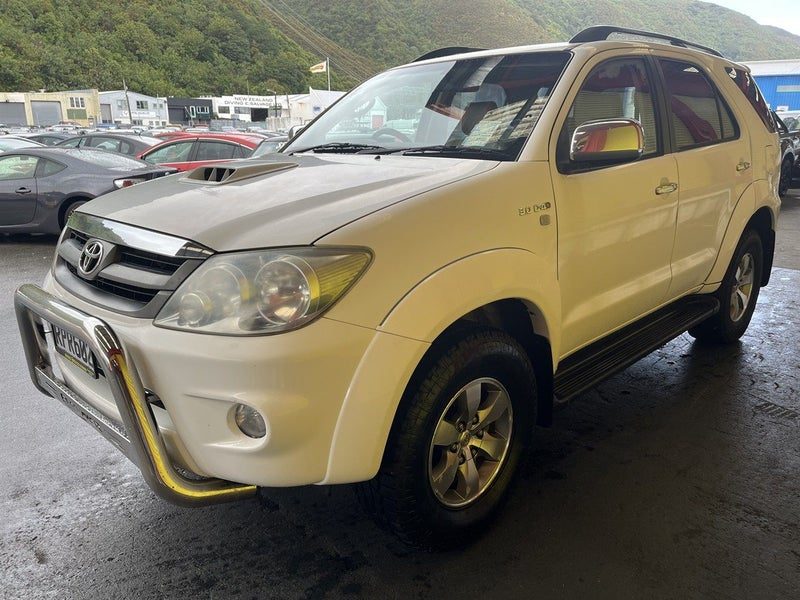 2007 Toyota Fortuner 3.0TD Manual, photo 3
