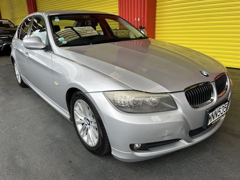 2011 BMW 325i E90