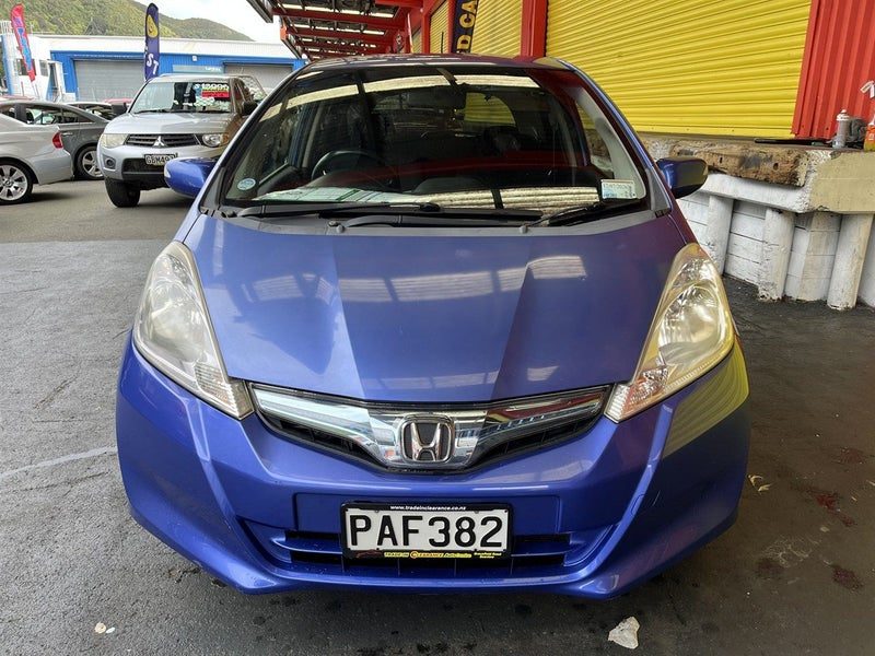 2012 Honda Fit HYBRID, photo 2