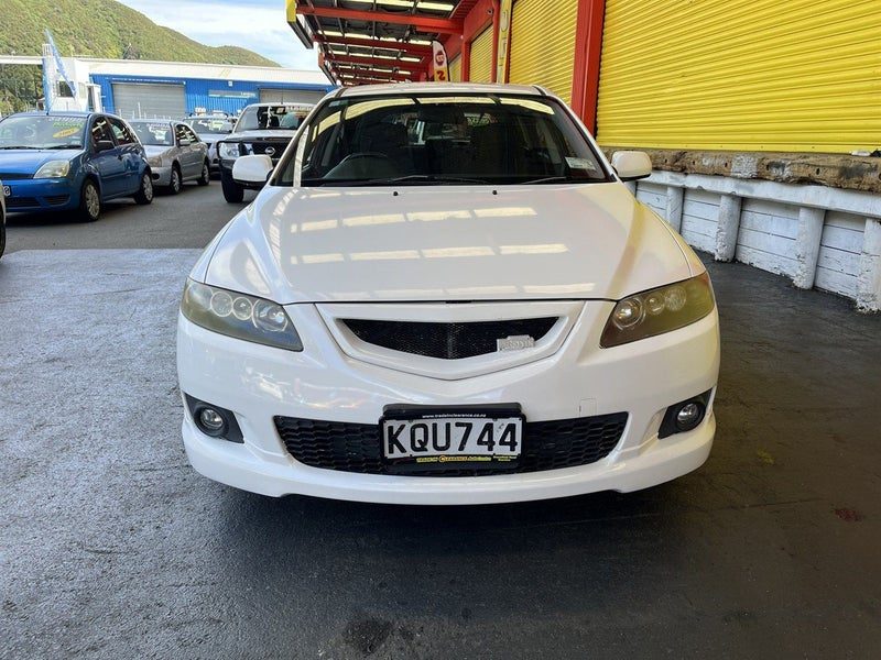 2005 Mazda Atenza 2.3L Wagon, photo 2