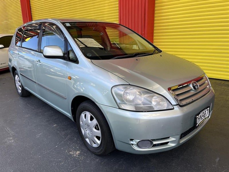 2001 Toyota Ipsum 240i