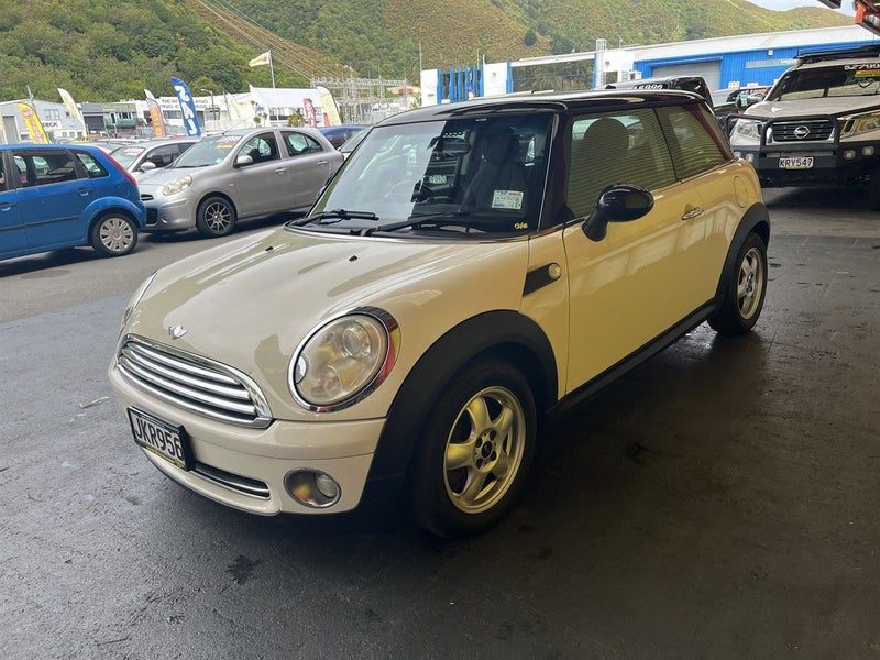 2010 BMW Mini COOPER, photo 3