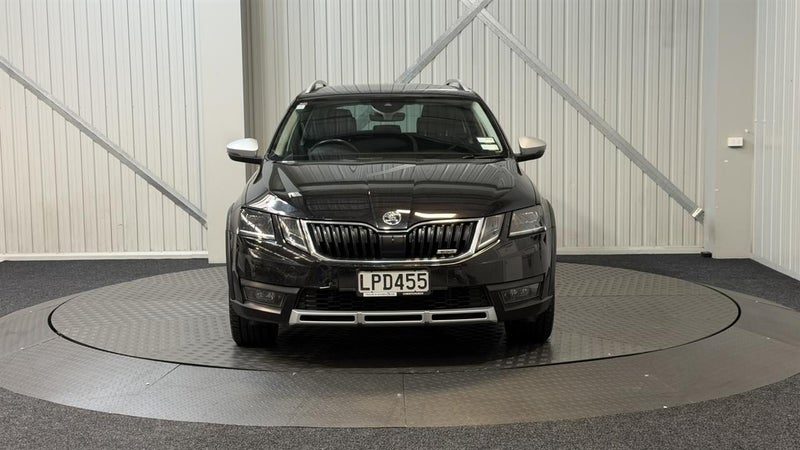2018 Skoda Octavia Scout TDI 110kW 4WD 7-Speed DSG, photo 2