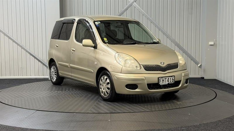 2002 Toyota FunCargo