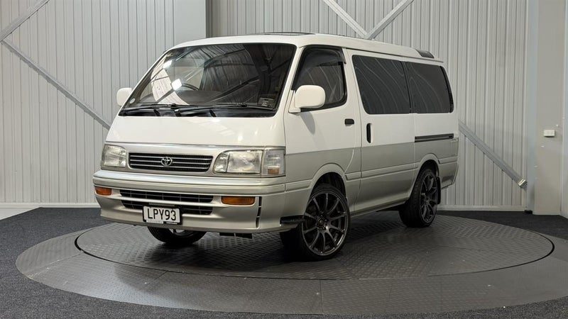 1995 Toyota Hiace Super Custom 2.4 Automatic