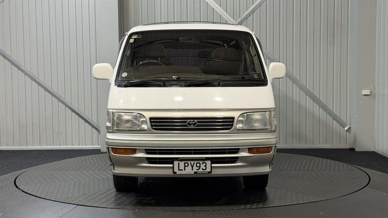 1995 Toyota Hiace Super Custom 2.4 Automatic, photo 2