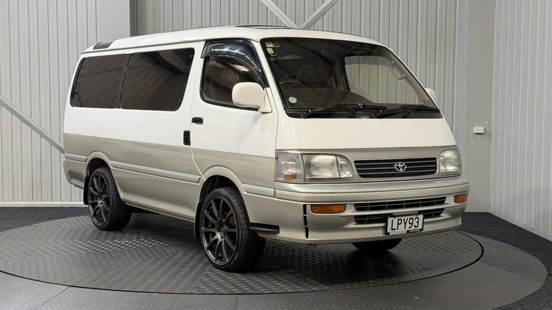 1995 Toyota Hiace Super Custom 2.4 Automatic, photo 3