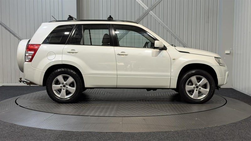 2011 Suzuki Grand Vitara, photo 2