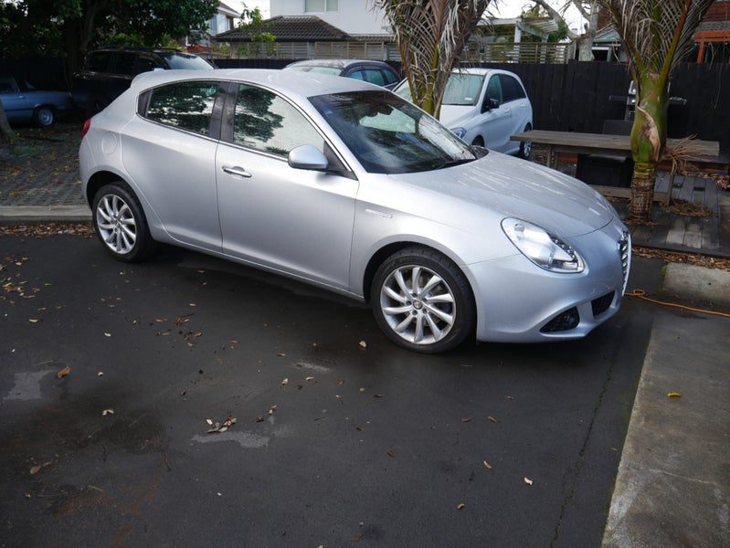 2012 Alfa Romeo Giulietta Jtd Tct NZ New, photo 2