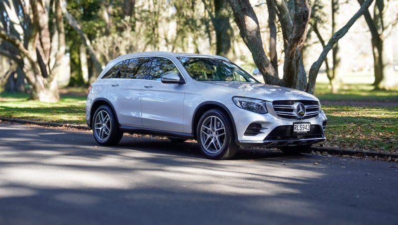2016 Mercedes-Benz GLC 250 4Matic AMG Line, photo 2