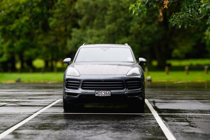 2019 Porsche Cayenne Hybrid, photo 2