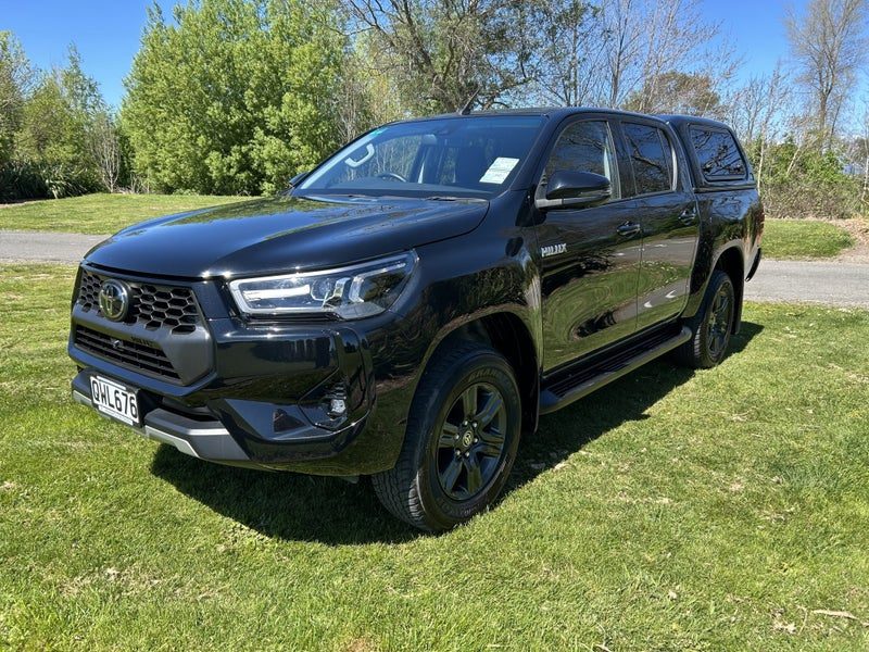 2024 Toyota Hilux SR5