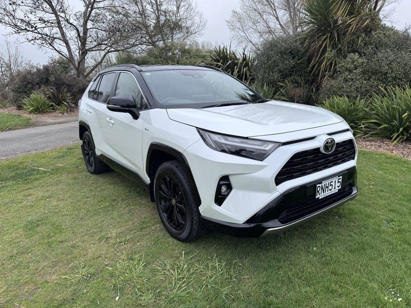 2025 Toyota RAV4 XSE 2.5P Hybrid AWD Automatic SUV, photo 3