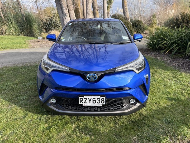 2018 Toyota C-HR 1.8 Hybrid G Automatic SUV, photo 2