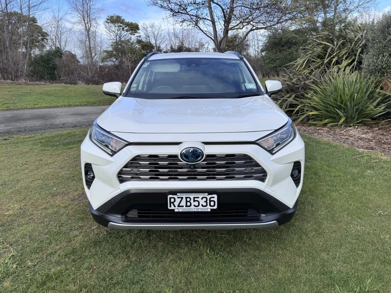 2021 Toyota RAV4 Limited, photo 2