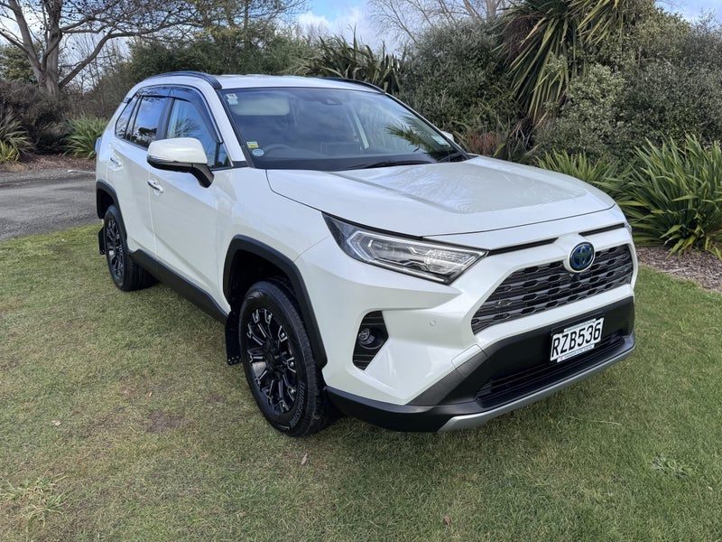 2021 Toyota RAV4 Limited, photo 3