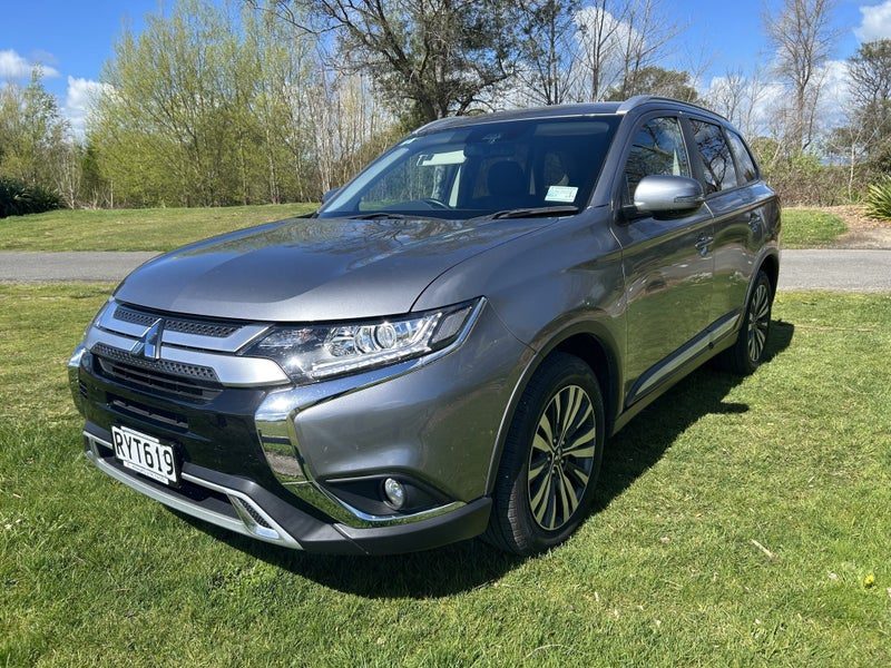 2021 Mitsubishi Outlander XLS 7 Seater