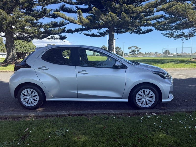 2020 Toyota Yaris GX 1.5P CVT FWD Automatic Hatch, photo 3