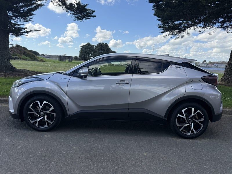 2017 Toyota C-HR Limited, photo 3