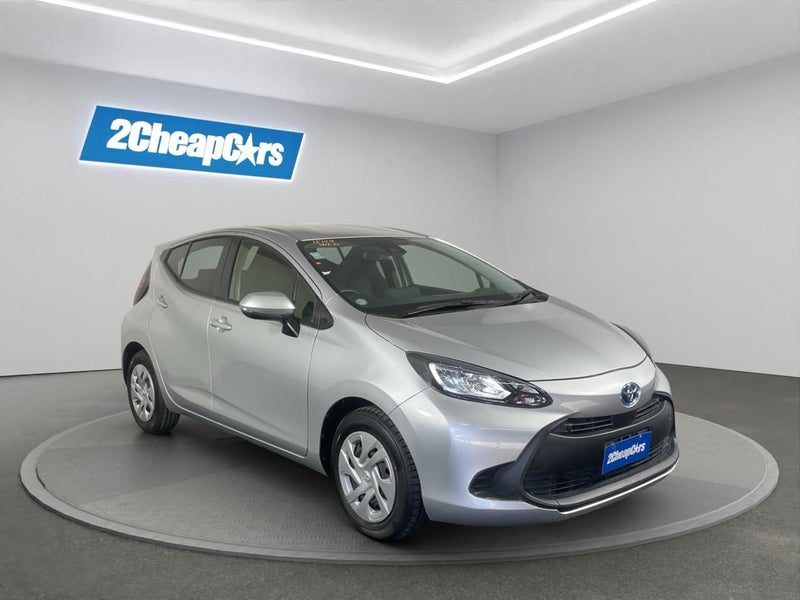2021 Toyota Aqua Late Shape X, photo 3