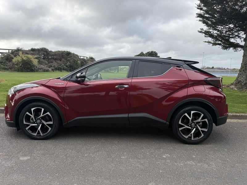 2017 Toyota C-HR G, photo 2