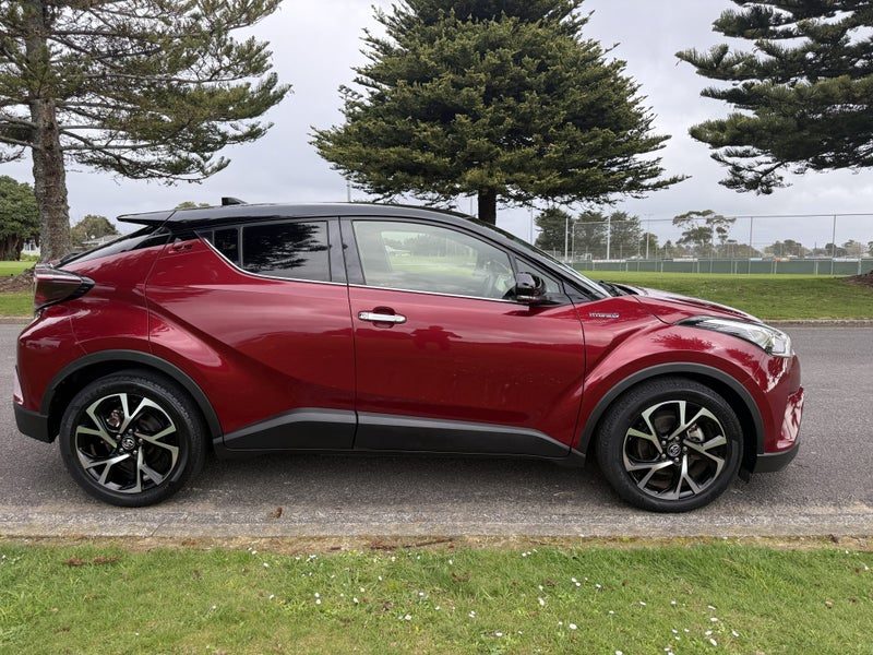 2017 Toyota C-HR G, photo 3
