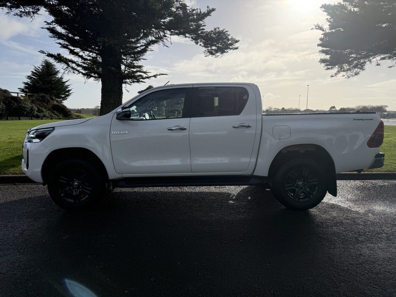 2022 Toyota Hilux SR5, photo 3