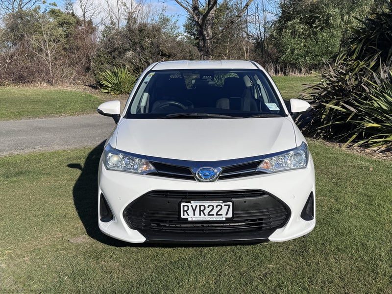 2018 Toyota Corolla Fielder 1.5 Hybrid EX Wagon, photo 2
