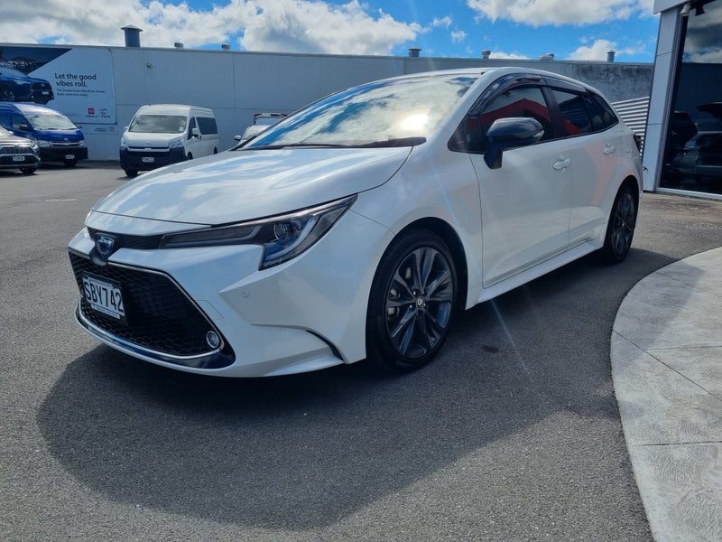 2021 Toyota Corolla Touring, photo 3