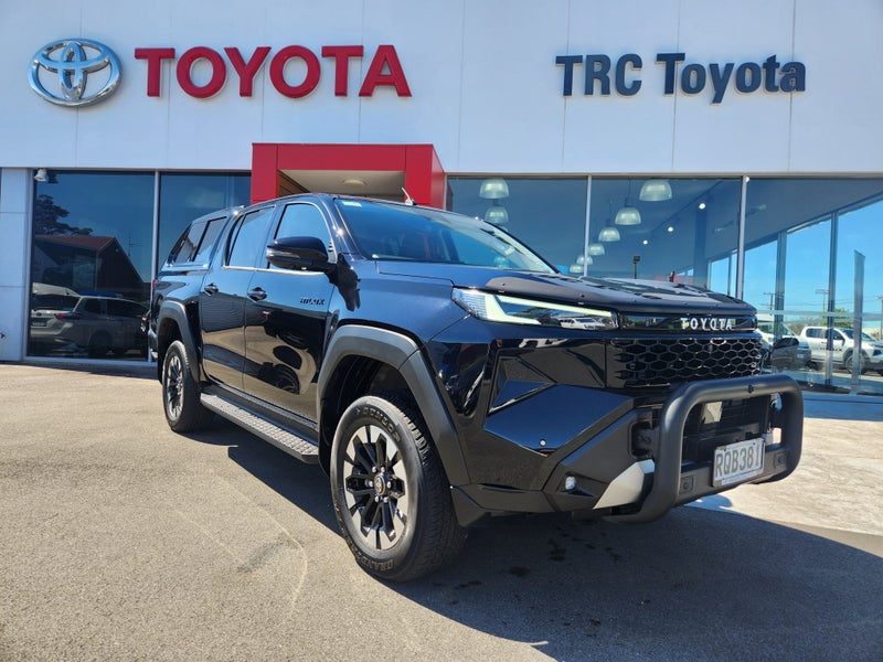 2026 Toyota Hilux SR5