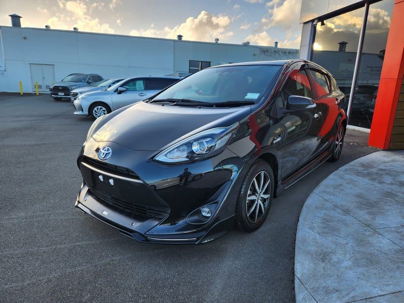 2018 Toyota Aqua S, photo 3