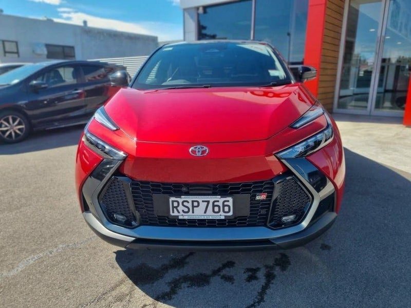 2026 Toyota C-HR GR Sport, photo 2