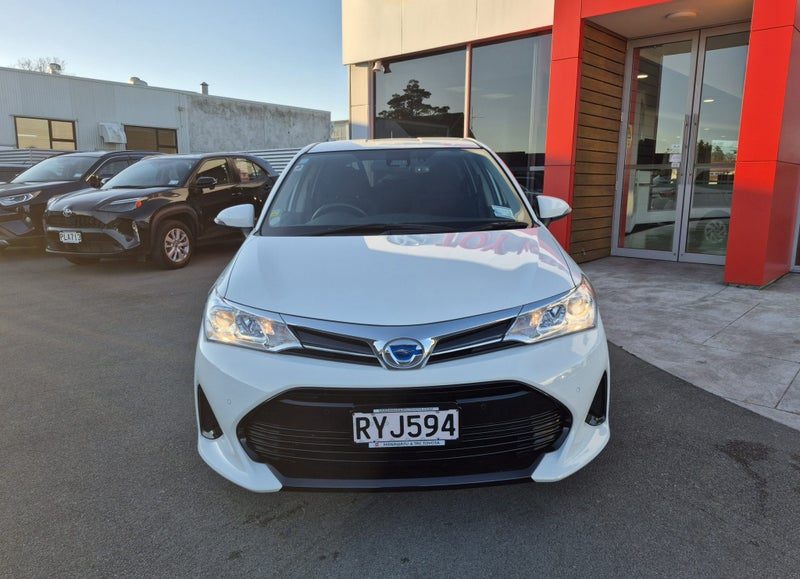 2018 Toyota Corolla Fielder, photo 2