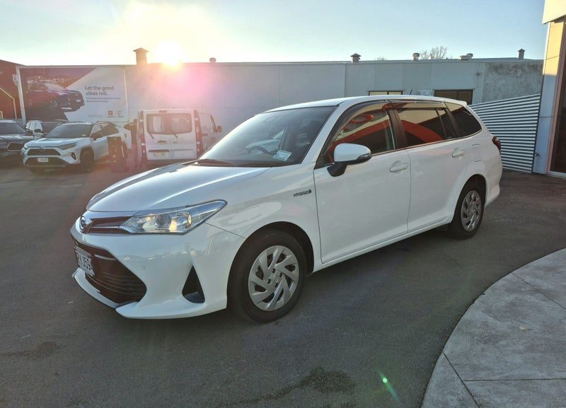 2018 Toyota Corolla Fielder, photo 3