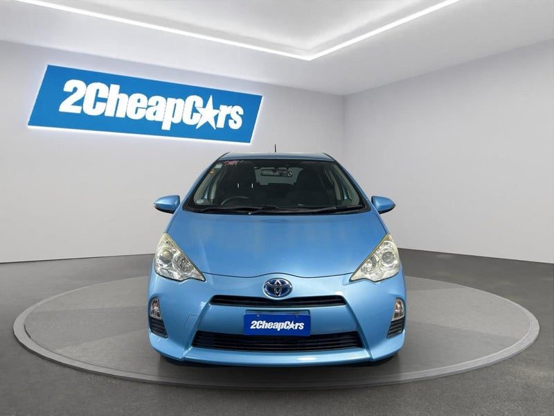 2012 Toyota Aqua S, photo 2