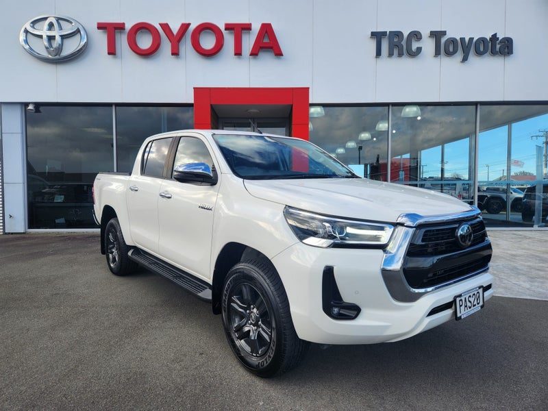 2022 Toyota Hilux SR5
