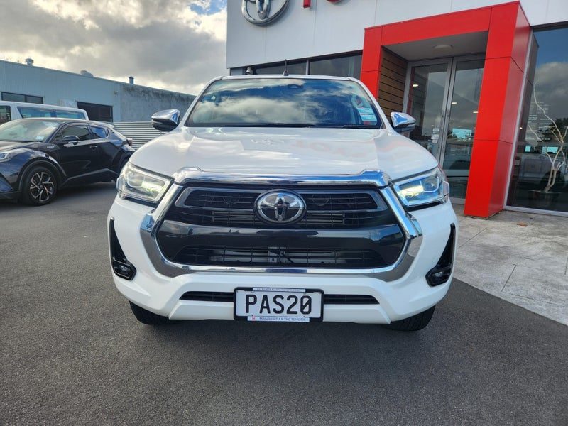 2022 Toyota Hilux SR5, photo 2