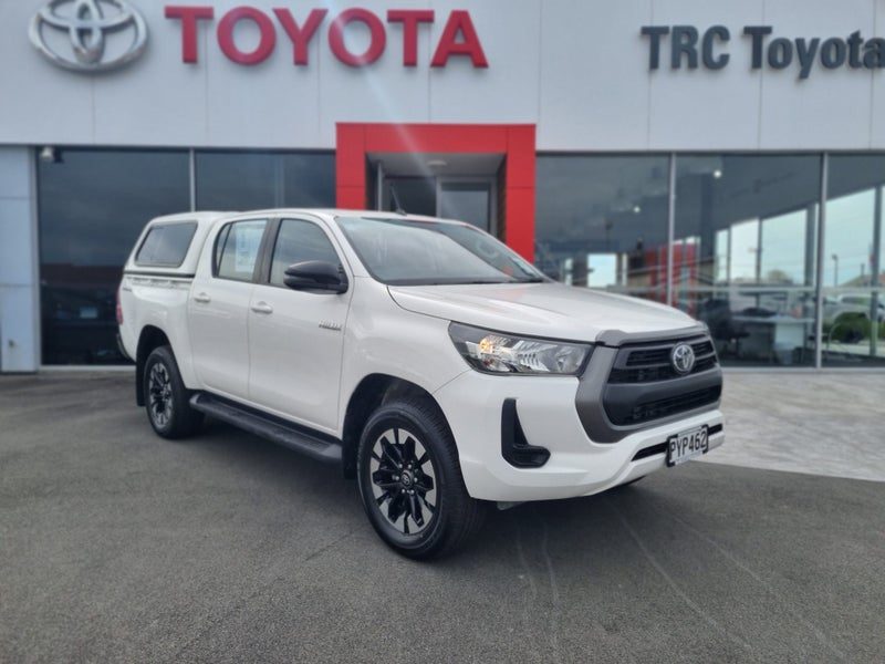 2023 Toyota Hilux SR