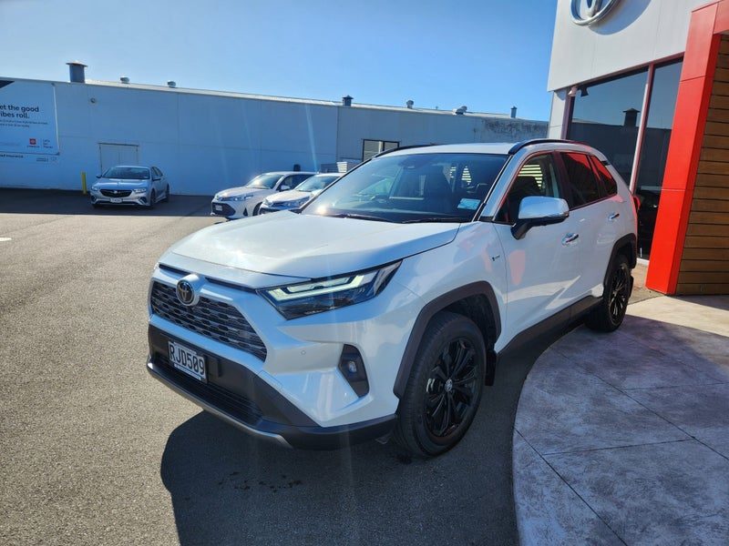 2025 Toyota RAV4 Limited, photo 3