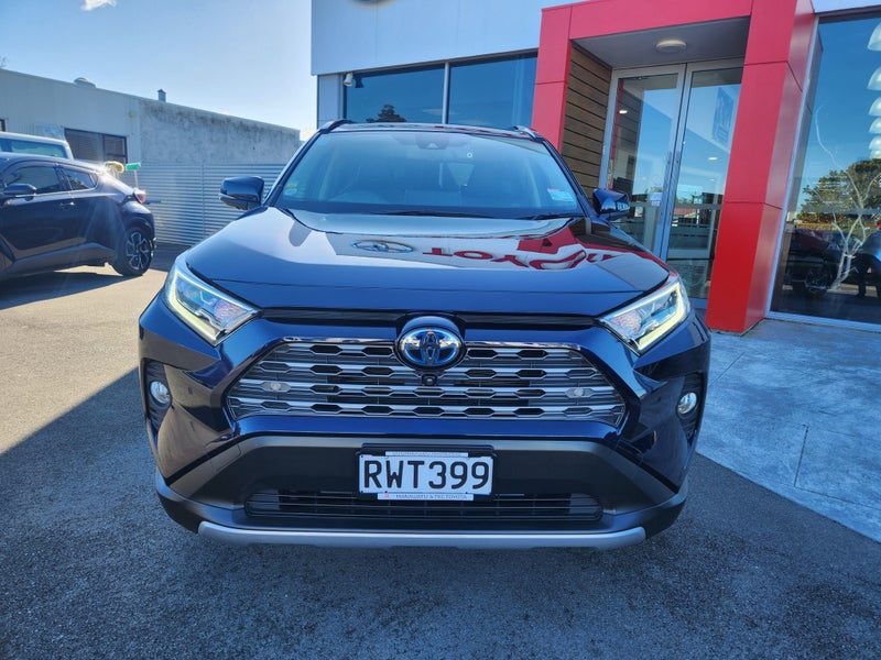 2020 Toyota RAV4 Limited, photo 2
