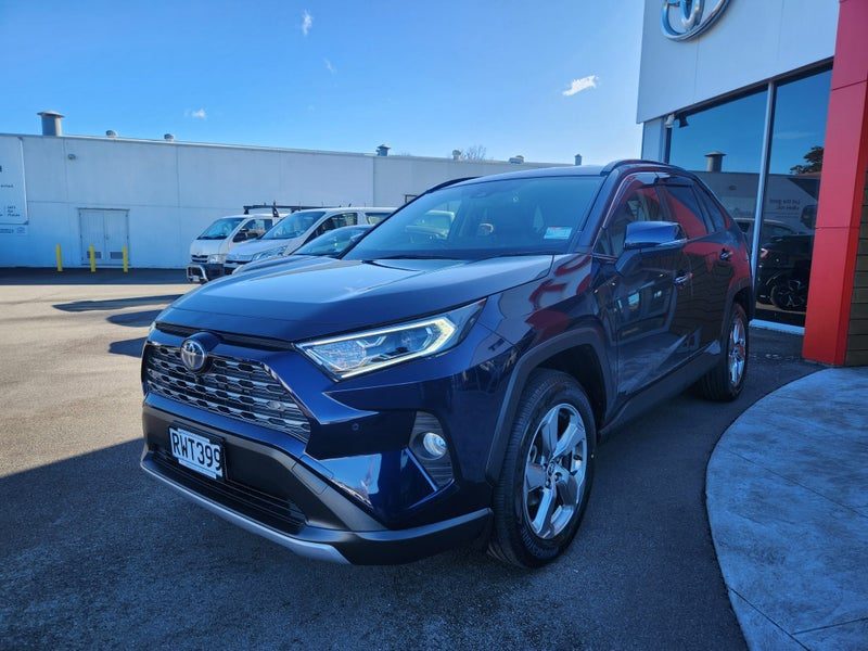 2020 Toyota RAV4 Limited, photo 3