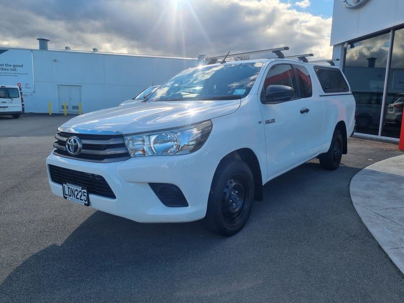 2018 Toyota Hilux S, photo 3